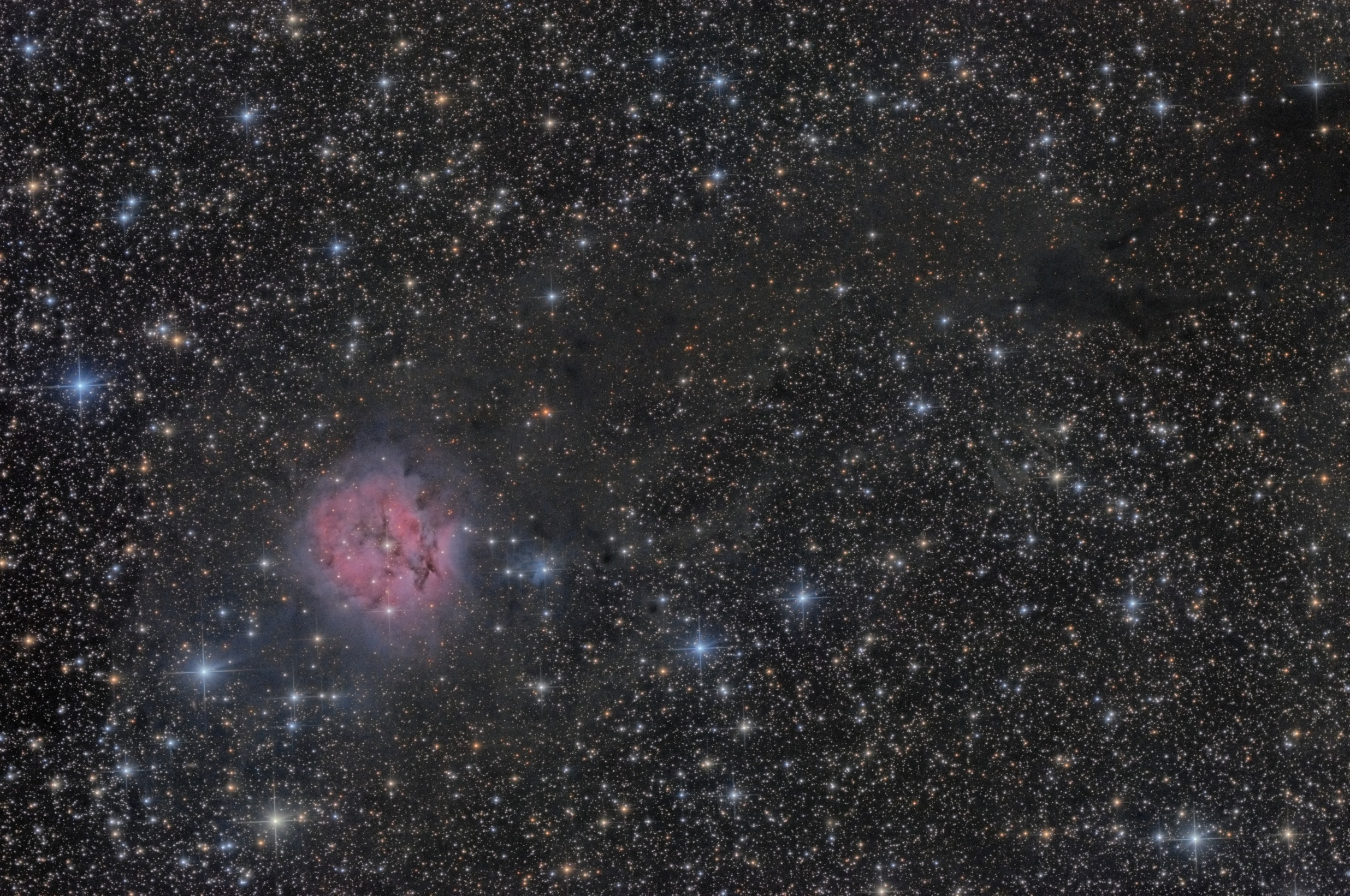 Cocoon Nebula (IC 5146), LDN 1042 and vdB147 in Cygnus Cocoon Nebula (IC 5146), LDN 1042 and vdB147 in Cygnus