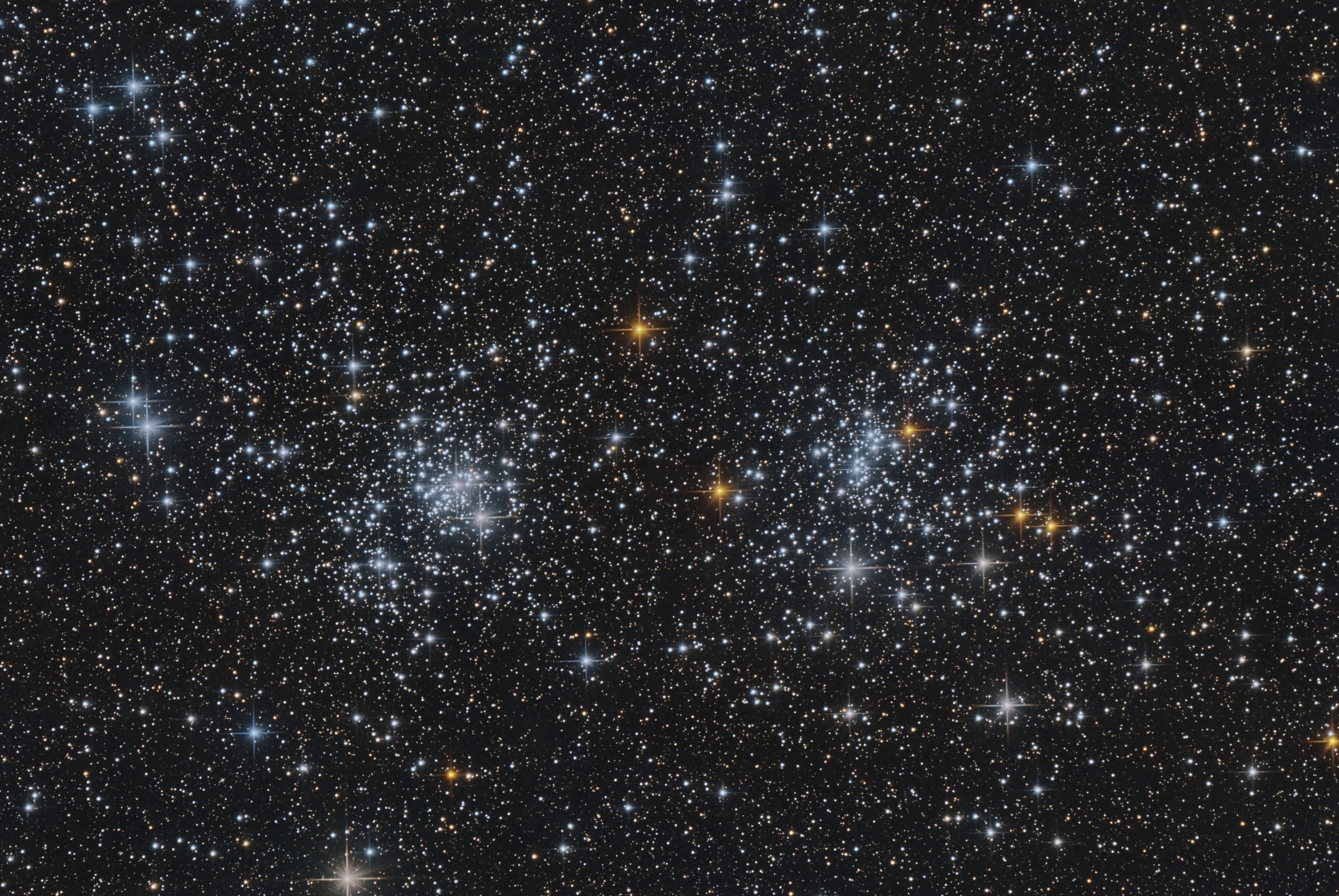 NGC 884 and NGC 869 - Open Clusters in Perseus NGC 884 and NGC 869 - Open Clusters in Perseus